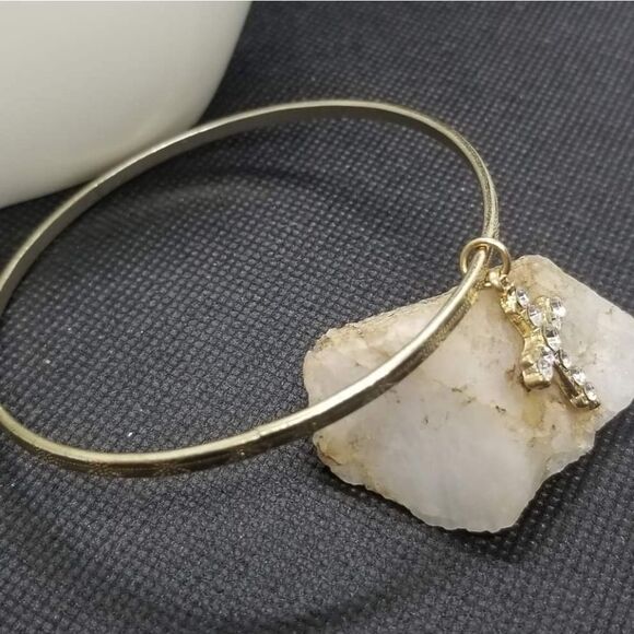 Gold and crystal bracelet cross pendant - Picture 2 of 2